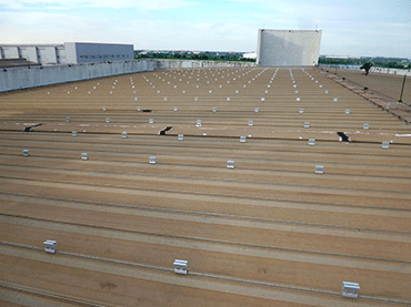 Diferentes tipos de centrales fotovoltaicas distribuidas de techo.