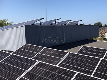 Proyectos solares de pie ajustable con montaje inclinable para techo plano en Europa Dinamarca